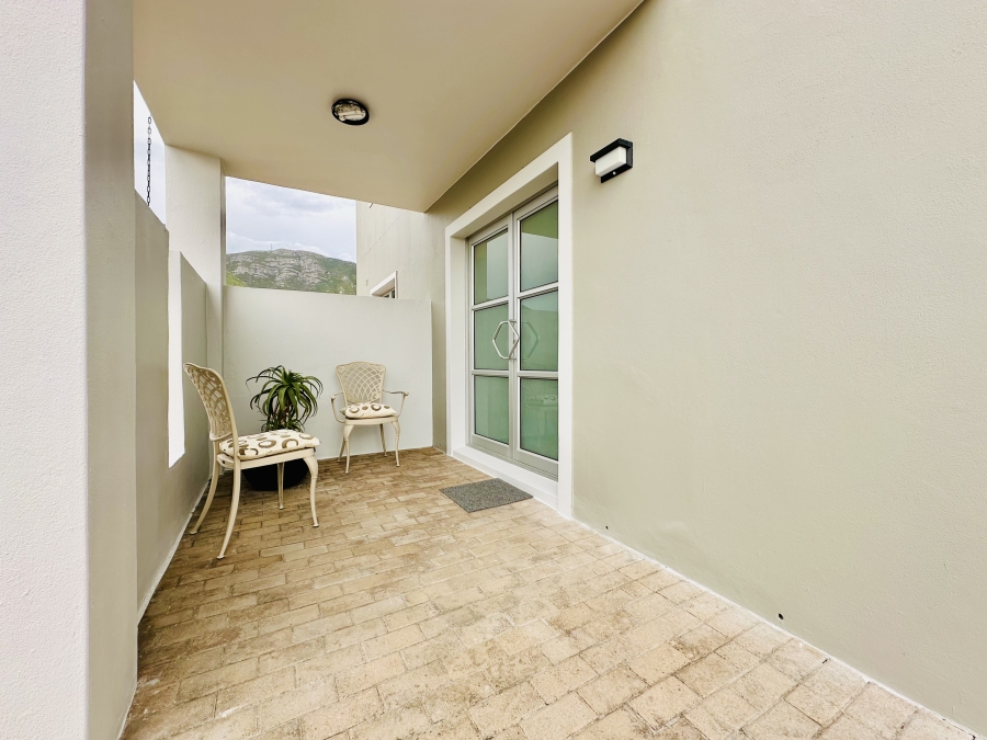 5 Bedroom Property for Sale in Vermont Western Cape